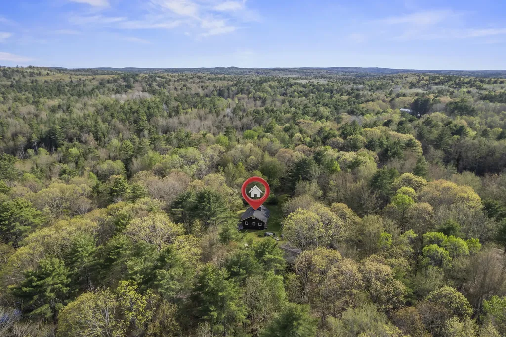 79 Jefferson Road Whitefield ME 04353
