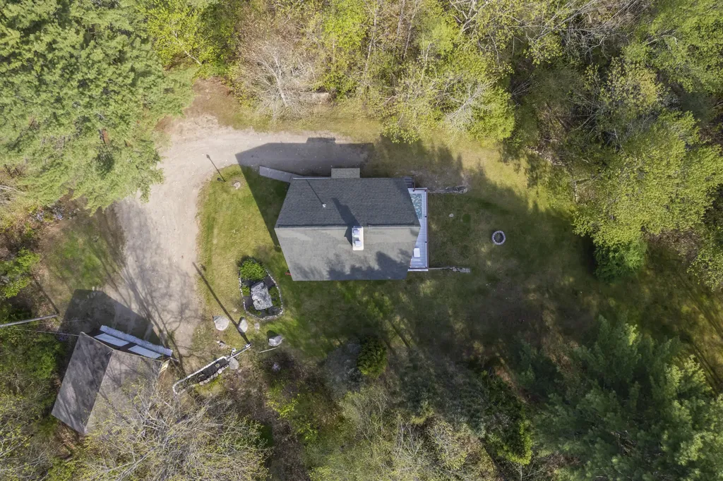 79 Jefferson Road Whitefield ME 04353