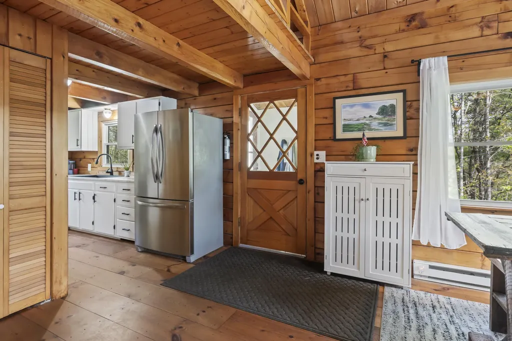 79 Jefferson Road Whitefield ME 04353