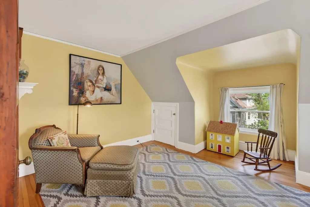 38 Neal Street Portland ME 04102