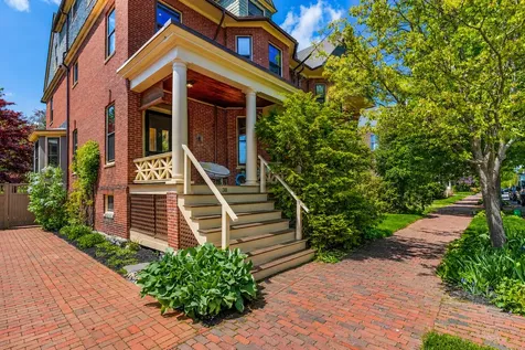 38 Neal Street Portland ME 04102