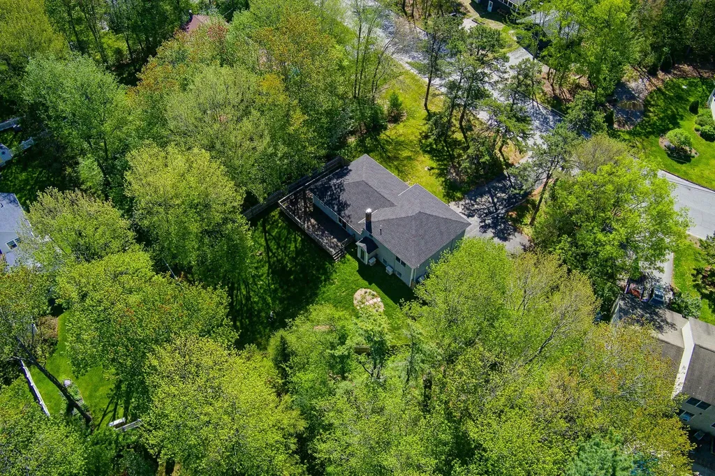 21 Melden Drive Brunswick ME 04011