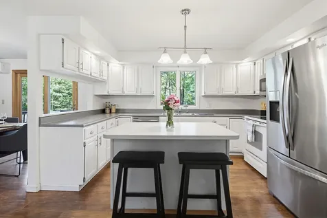 21 Melden Drive Brunswick ME 04011