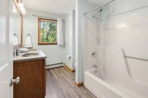 21 Melden Drive Brunswick ME 04011