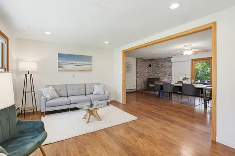 21 Melden Drive Brunswick ME 04011