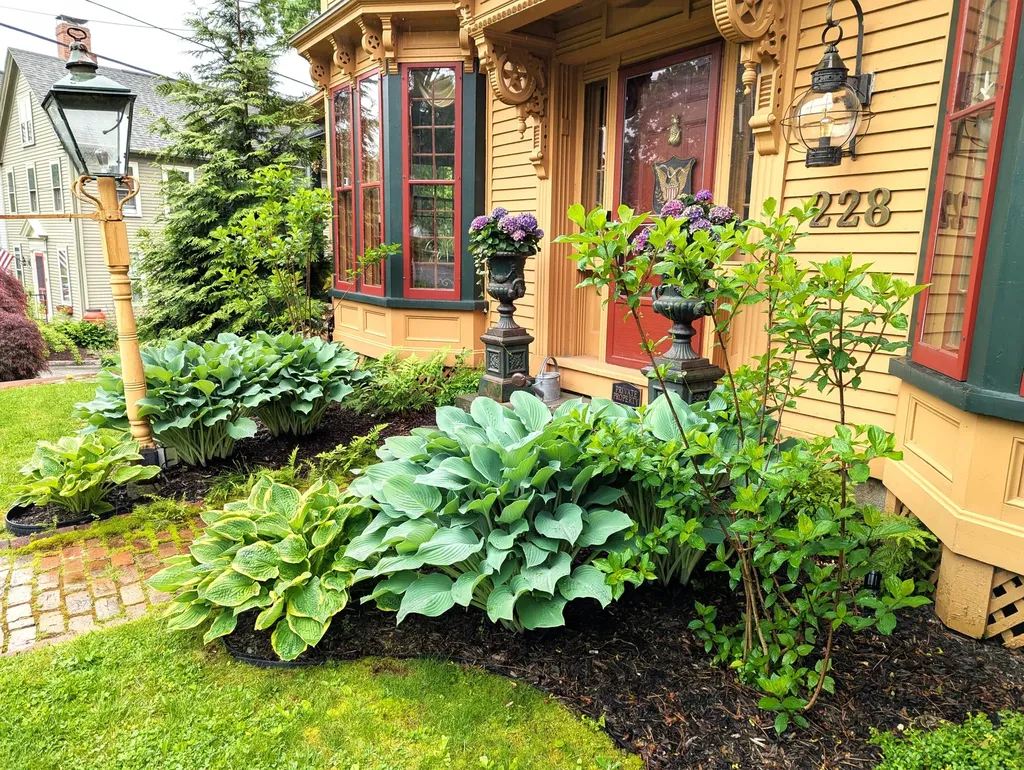 228 Main Street Wiscasset ME 04578