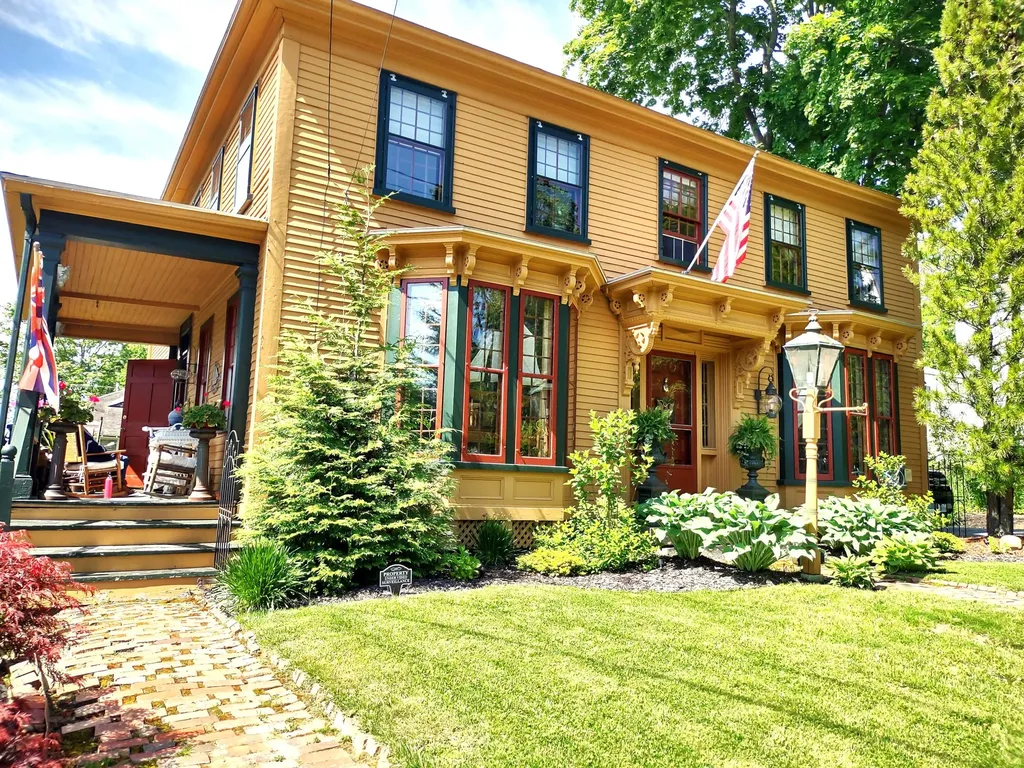228 Main Street Wiscasset ME 04578