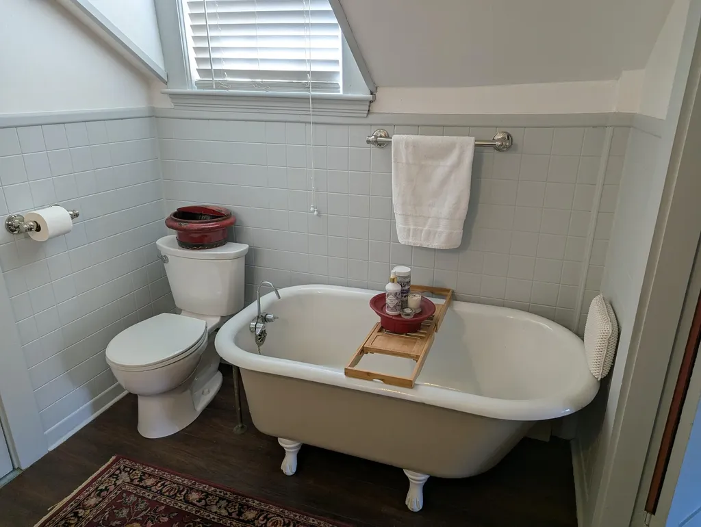 228 Main Street Wiscasset ME 04578