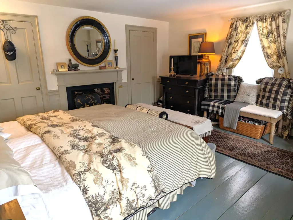 228 Main Street Wiscasset ME 04578