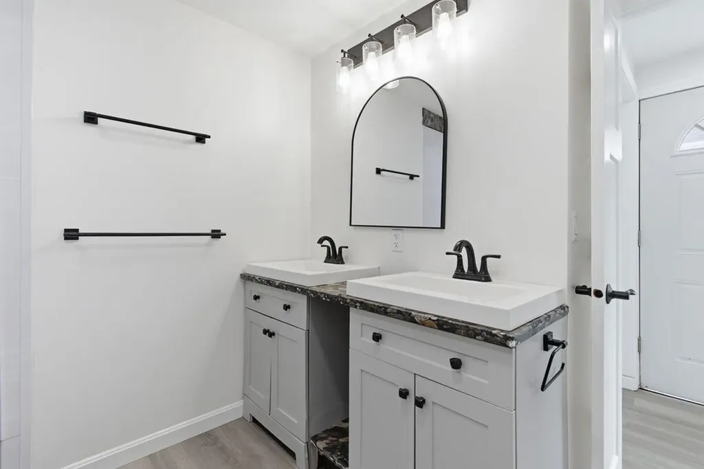 134 - 136 Sawyer Street South Portland ME 04106