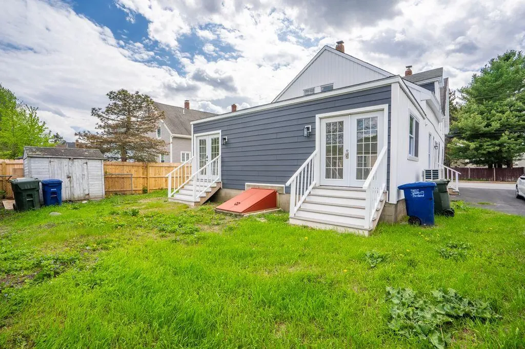 134 - 136 Sawyer Street South Portland ME 04106