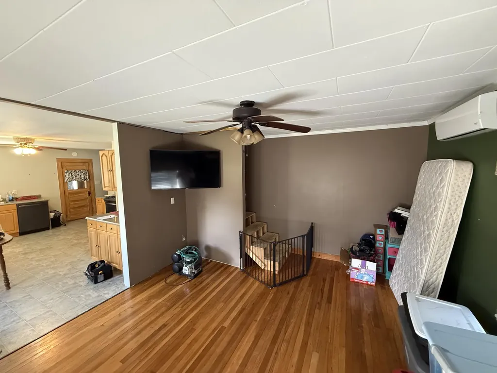 1008 U.s. 1 Brookton Twp ME 04413