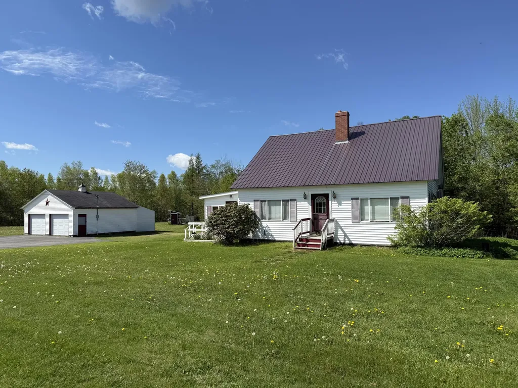 1008 U.s. 1 Brookton Twp ME 04413