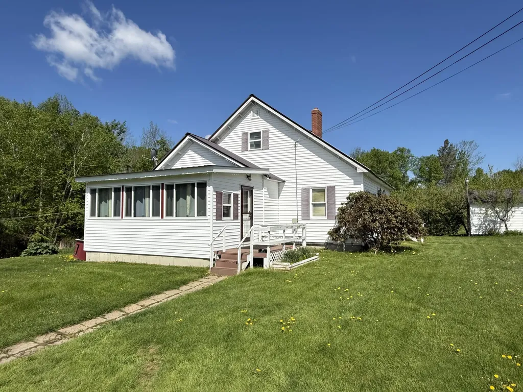 1008 U.s. 1 Brookton Twp ME 04413