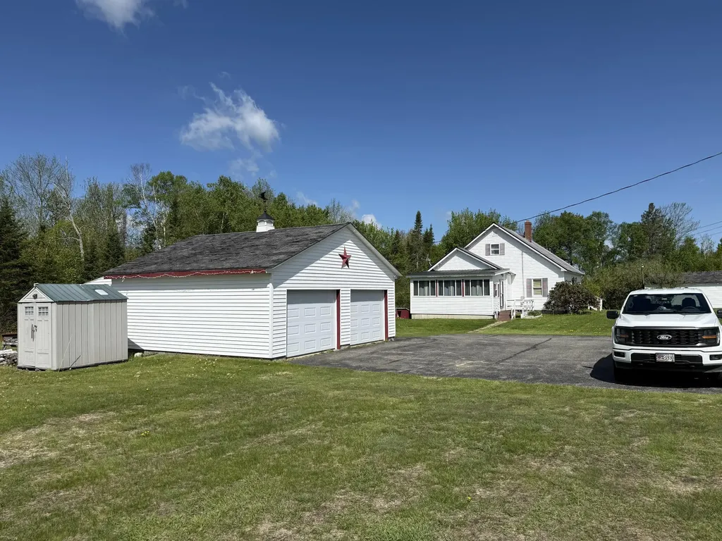 1008 U.s. 1 Brookton Twp ME 04413