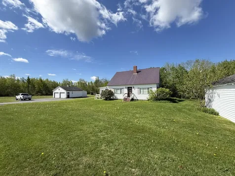 1008 U.s. 1 Brookton Twp ME 04413