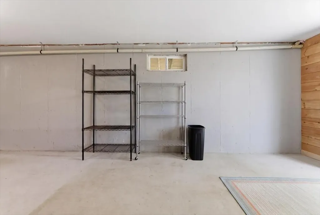 400 Indiana Road West Gardiner ME 04345
