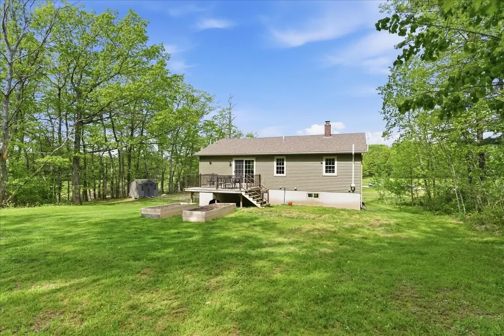 400 Indiana Road West Gardiner ME 04345