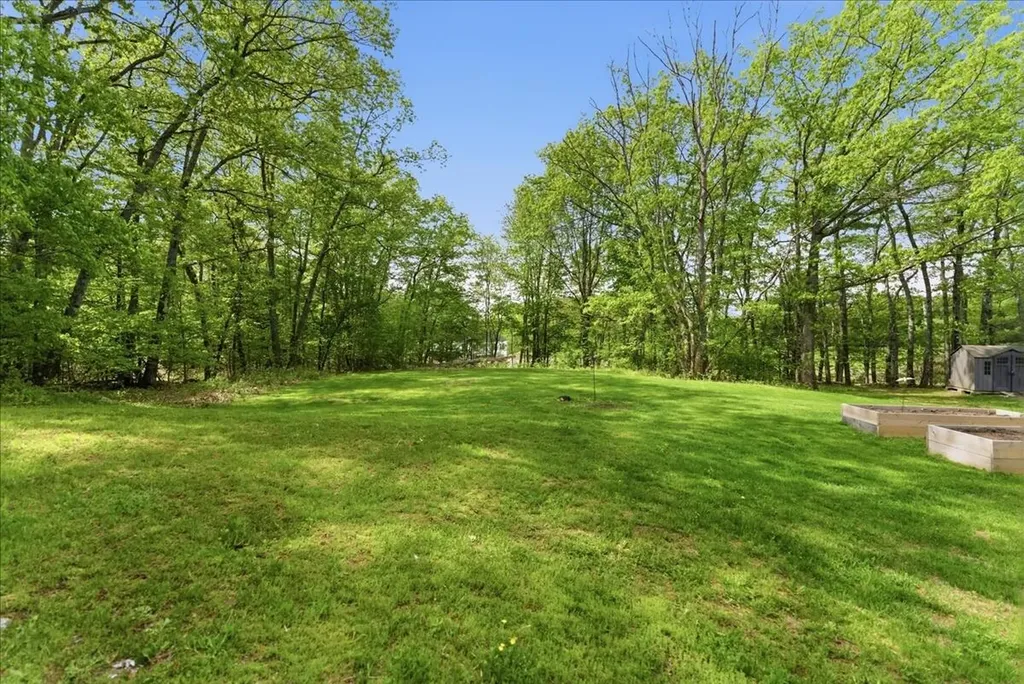 400 Indiana Road West Gardiner ME 04345