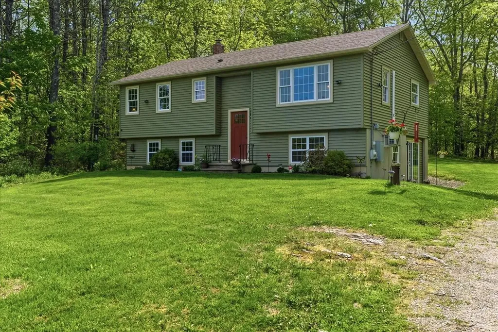 400 Indiana Road West Gardiner ME 04345