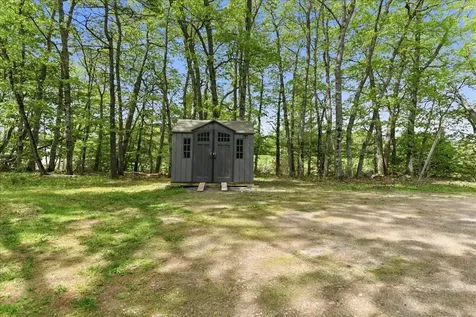 400 Indiana Road West Gardiner ME 04345
