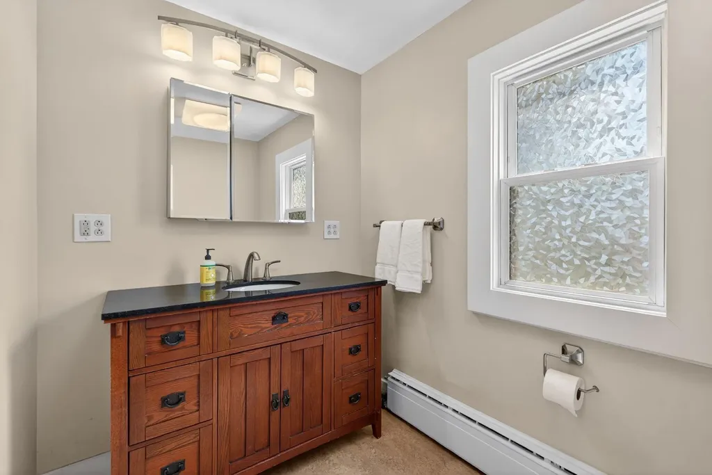 19 Cobb Avenue Portland ME 04102