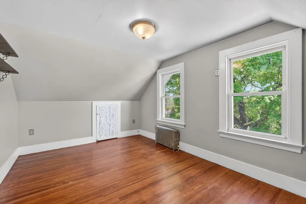19 Cobb Avenue Portland ME 04102