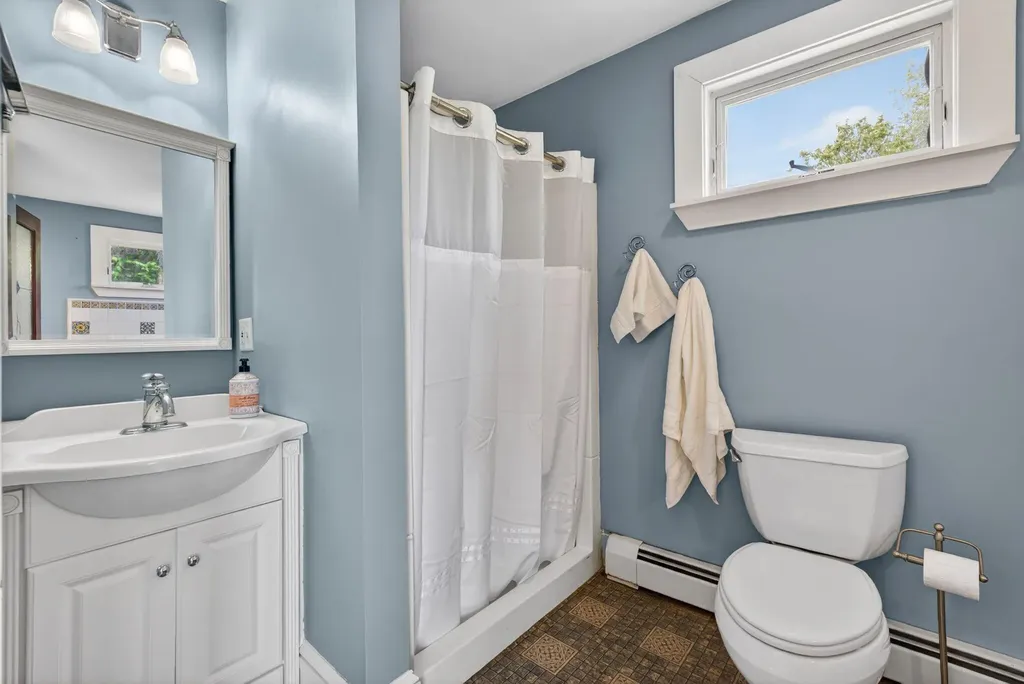 19 Cobb Avenue Portland ME 04102