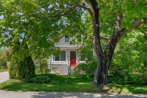 19 Cobb Avenue Portland ME 04102