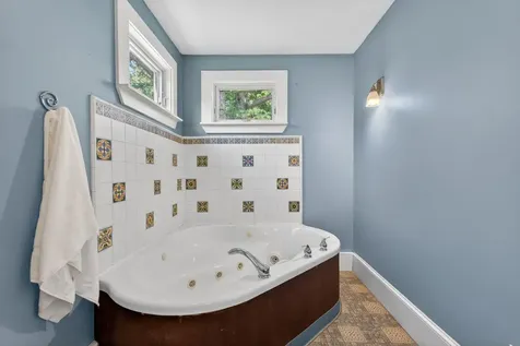 19 Cobb Avenue Portland ME 04102