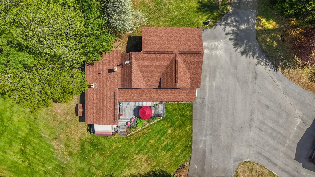 121 Hartford Lane Sangerville ME 04479