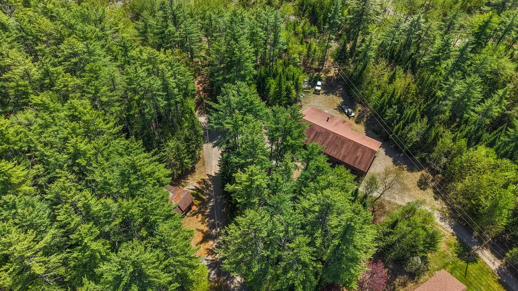 121 Hartford Lane Sangerville ME 04479