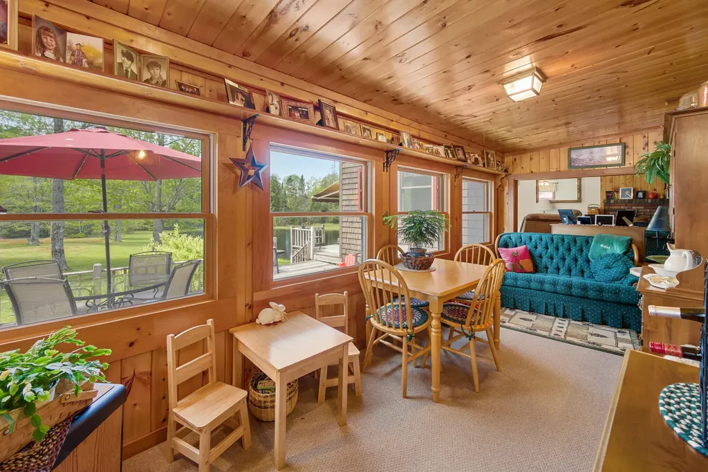 121 Hartford Lane Sangerville ME 04479