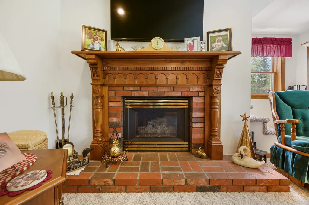 121 Hartford Lane Sangerville ME 04479