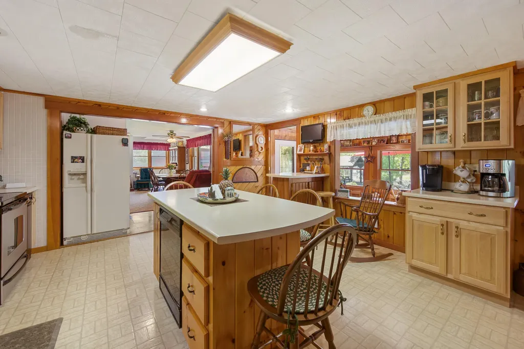 121 Hartford Lane Sangerville ME 04479