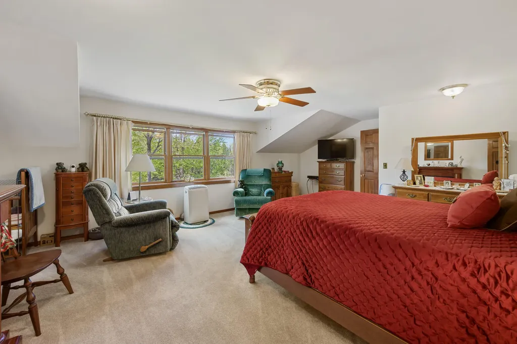 121 Hartford Lane Sangerville ME 04479