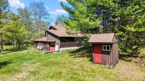 121 Hartford Lane Sangerville ME 04479