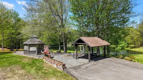 121 Hartford Lane Sangerville ME 04479
