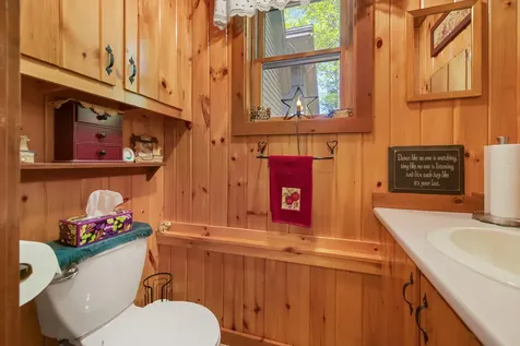 121 Hartford Lane Sangerville ME 04479