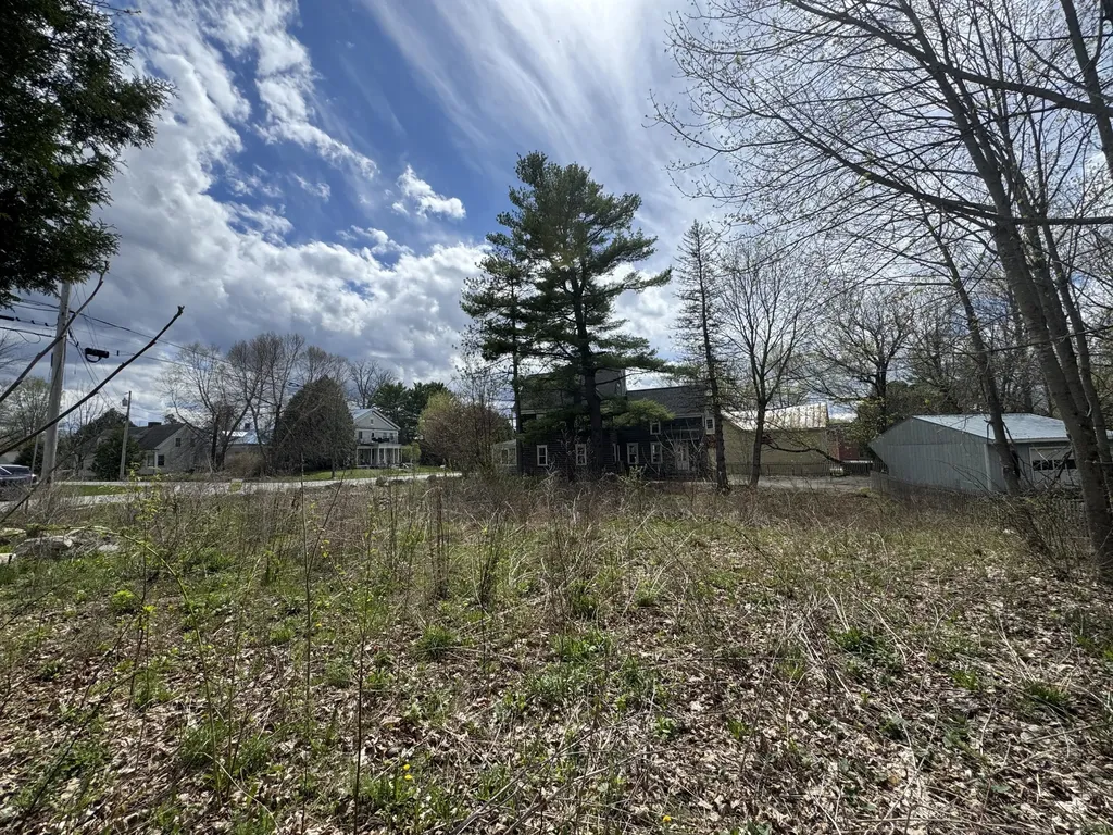 14 Priest Hill Road Vassalboro ME 04989