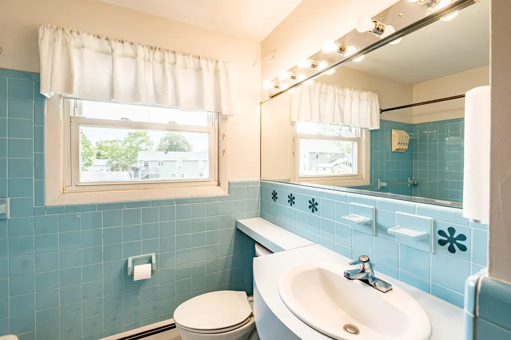 148 Summit Park Avenue Portland ME 04103