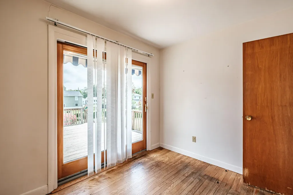 148 Summit Park Avenue Portland ME 04103