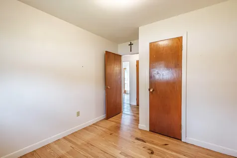 148 Summit Park Avenue Portland ME 04103