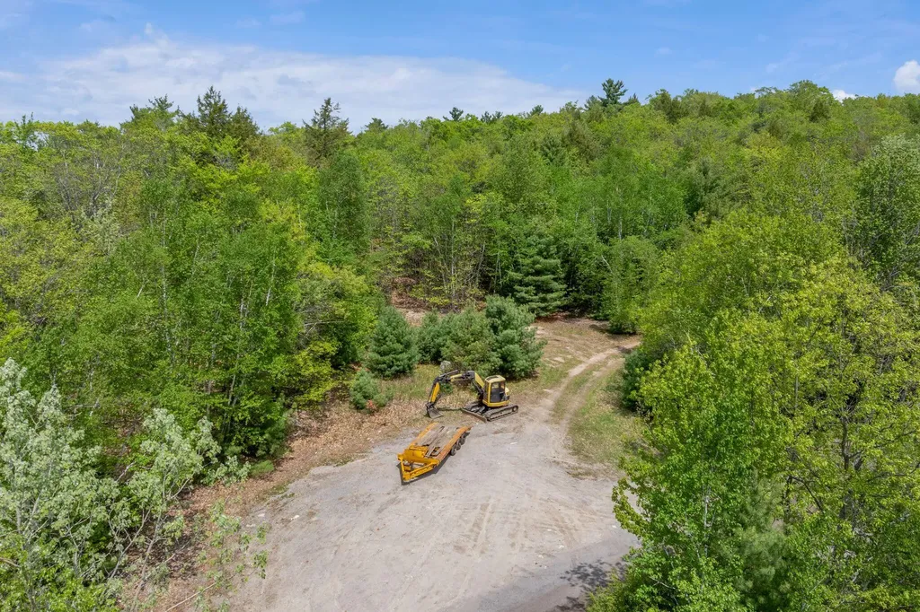 Lot #0021 Quarry Cove Road Raymond ME 04071
