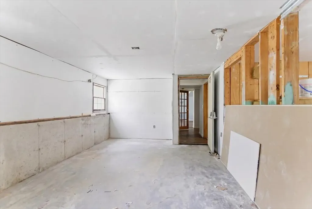 25 Forbes Lane Windham ME 04062