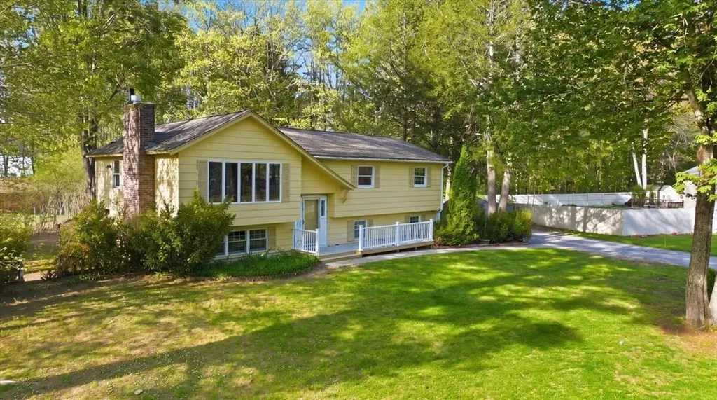 25 Forbes Lane Windham ME 04062