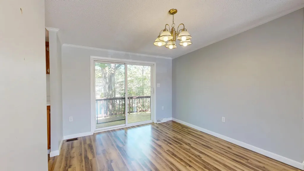 155 Town And Country Drive Norway ME 04268
