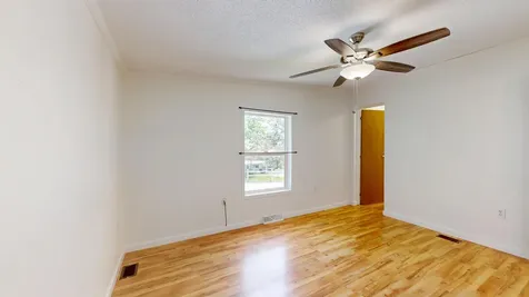 155 Town And Country Drive Norway ME 04268