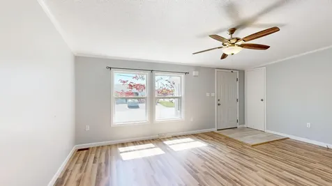 155 Town And Country Drive Norway ME 04268