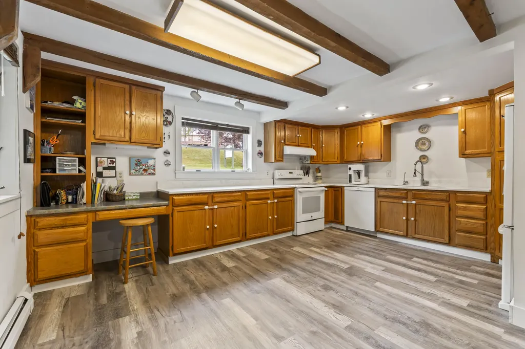 10 Summer Street Hallowell ME 04347